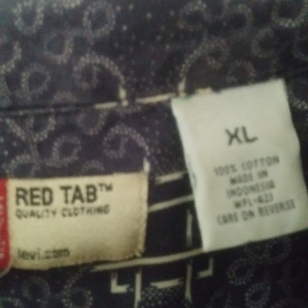 Levi Strauss 100% Cotton Red Tab Button Down Collar Shirt.XL Brand New Condition - Picture 2 of 3